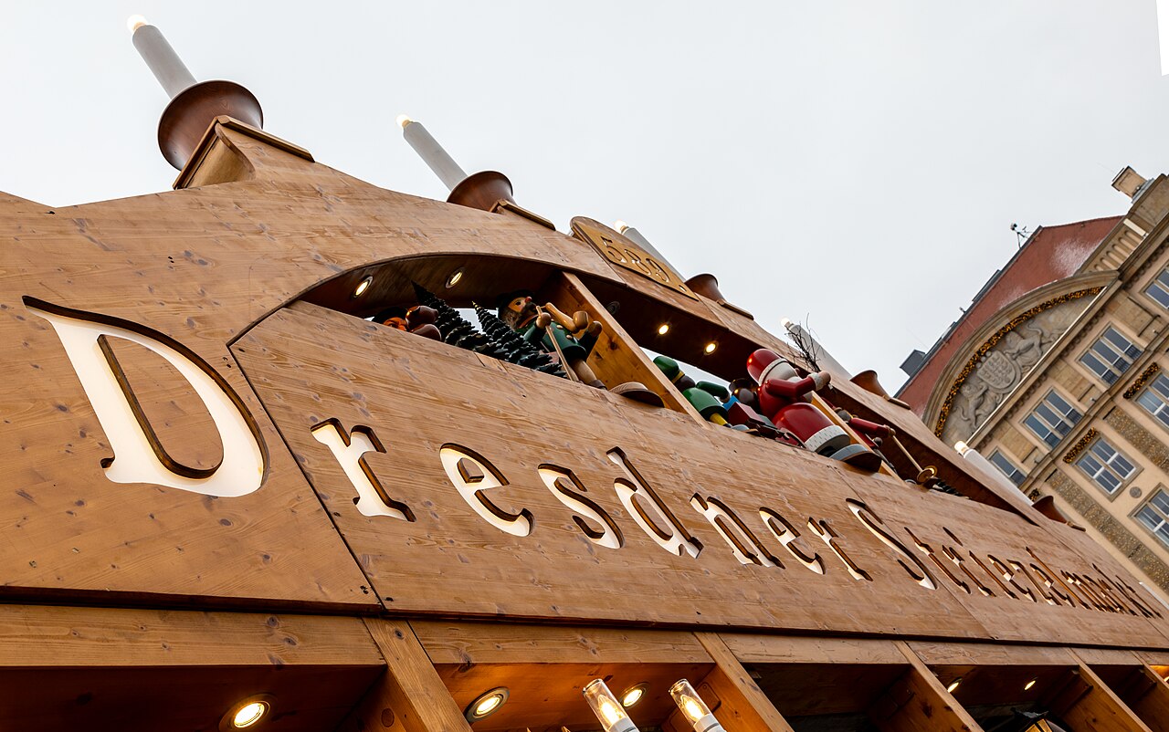 11. Dresden: Striezelmarkt in Weihnachtsmarkt